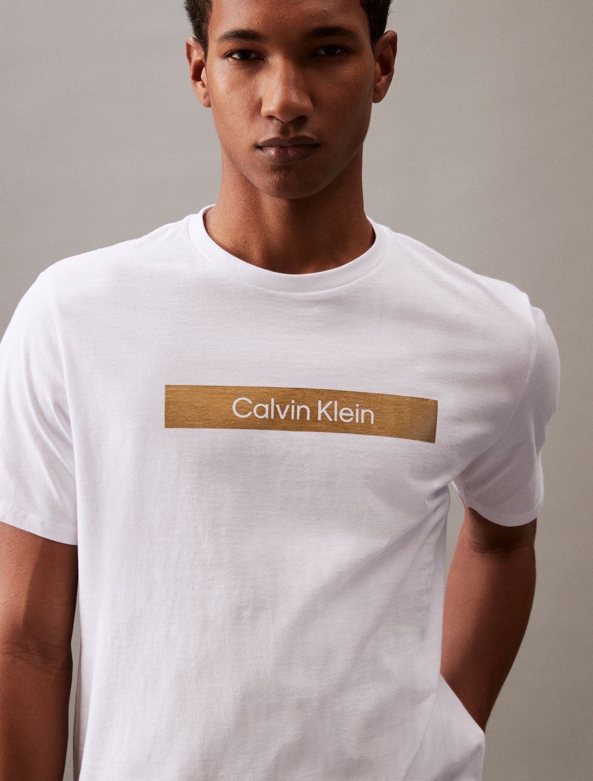 Calvin Klein Men's Box Foil Logo Graphic Crewneck T-Shirt - White - XS