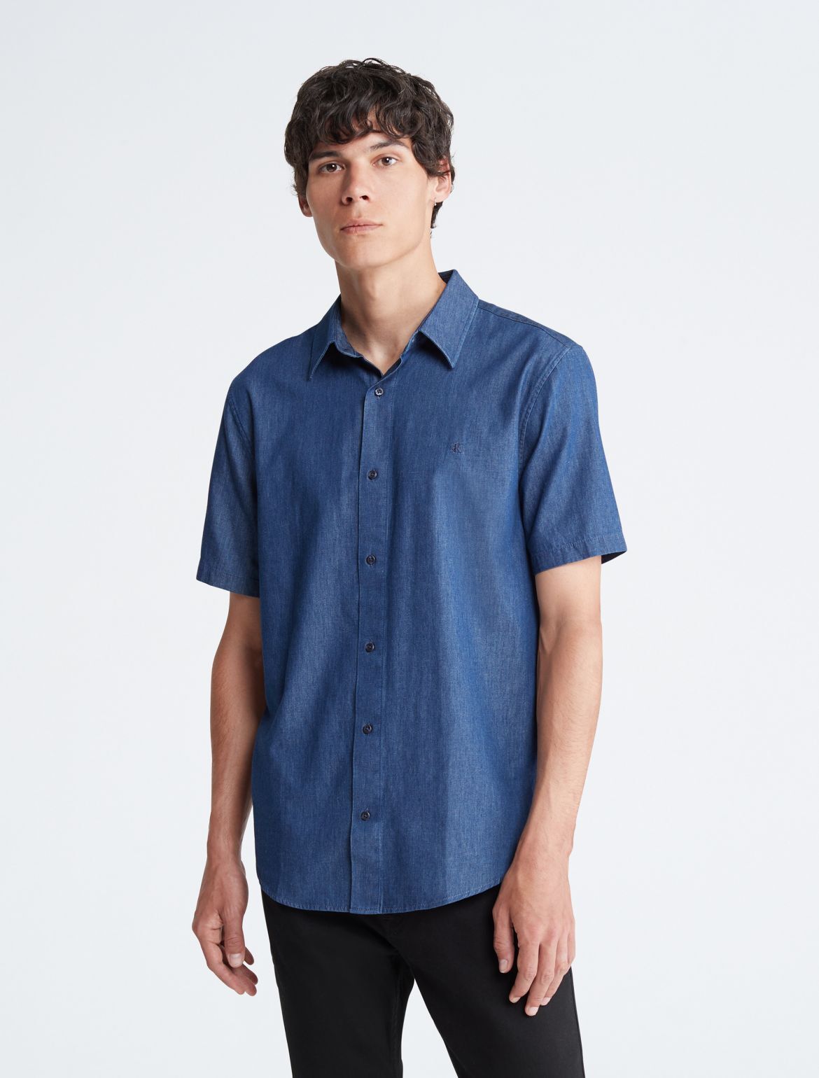 Calvin Klein Men's Chambray Button Down Short Sleeve Shirt - Blue - XL