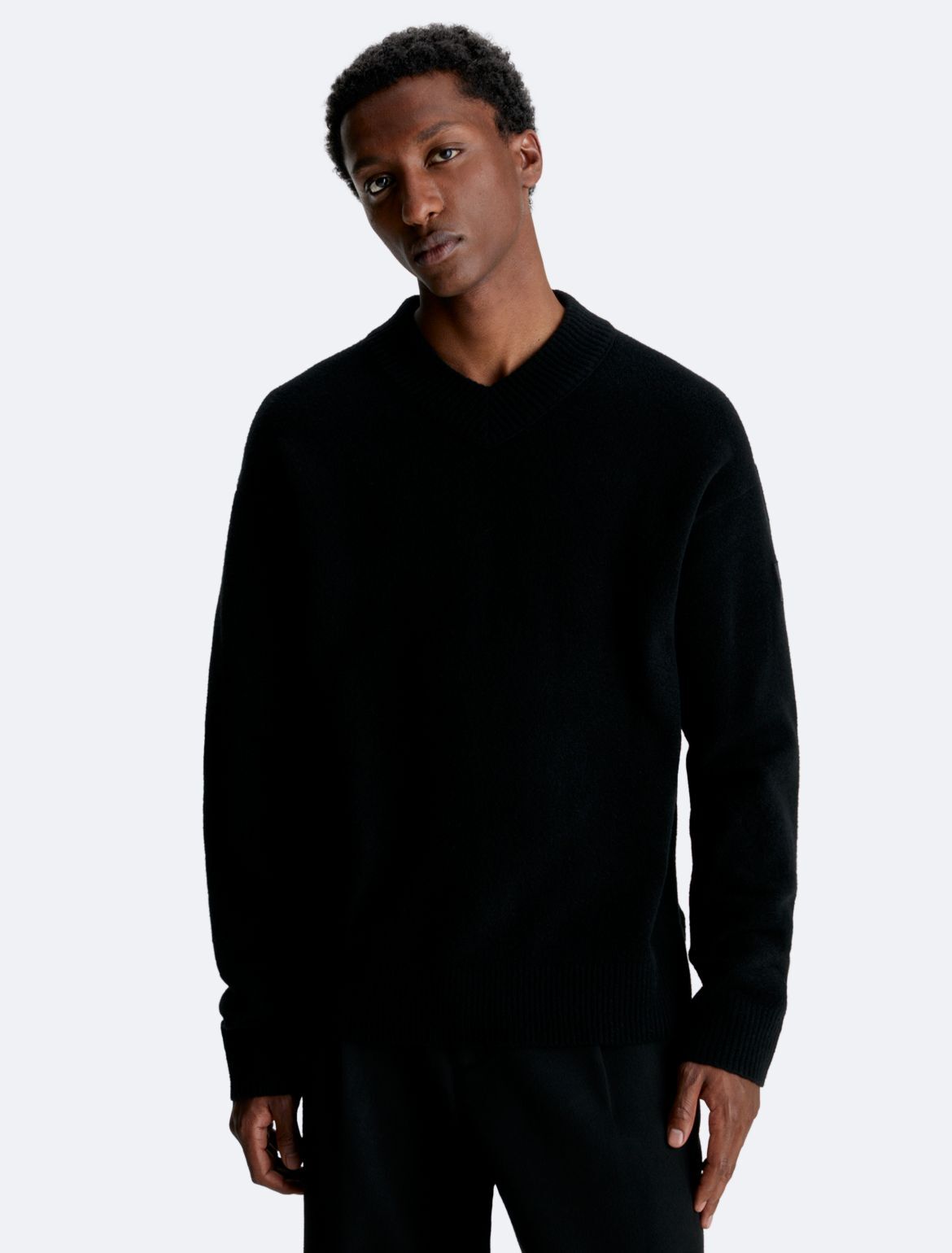 Calvin Klein Men's Acrylic Wool Blend V-Neck Sweater - Black - XL