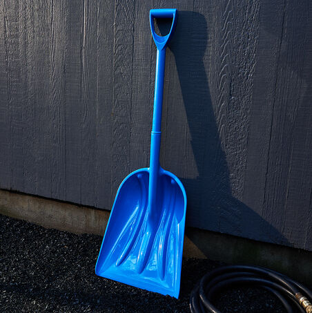 Garrett Wade Light & Durable Multipurpose Shovel