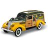 The Hamilton Collection Green Bay Packers 1937 Woody Wagon Sculpture