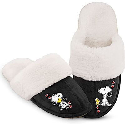 The Bradford Exchange PEANUTS Snoopy And Woodstock Women's Slippers With Faux Fur The Bradford Exchange PEANUTS Snoopy And Woodstock Women's Slippers With Faux Fur