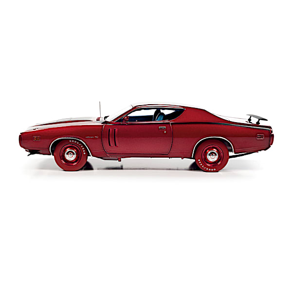 The Hamilton Collection 1:18-Scale 1971 Dodge Charger R/T Ultra Red Diecast Car