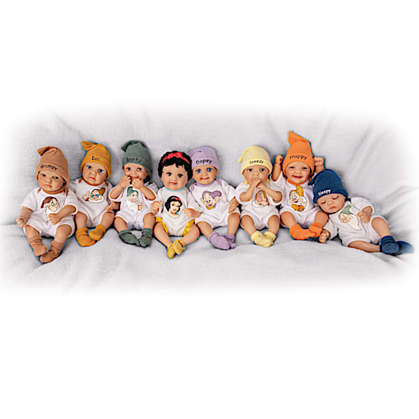 The Ashton-Drake Galleries Disney's Snow White And The Seven Dwarfs Miniature Doll Collection