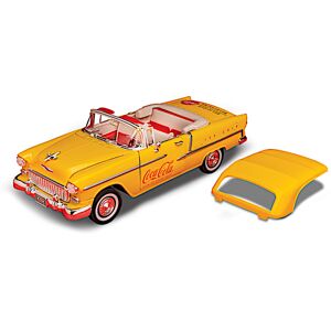 The Hamilton Collection 1:18-Scale COCA-COLA 1955 Bel Air Diecast Car With Display