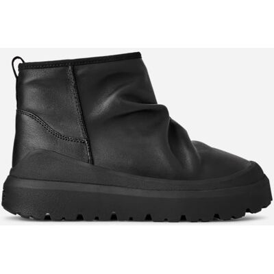 UGG® Men's Heritage Utility Mini Noir Leather Classic Boots in Black, Size 7 UGG® Men's Heritage Utility Mini Noir Leather Classic Boots in Black, Size 7