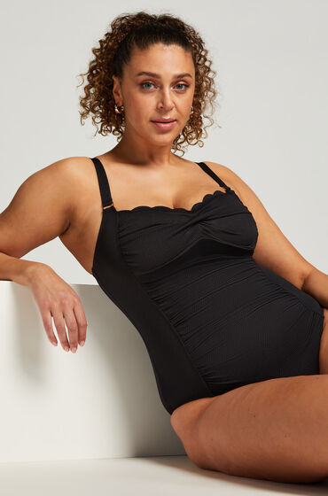 Hunkemöller Scallop swimsuit Black  - female - Size: 12