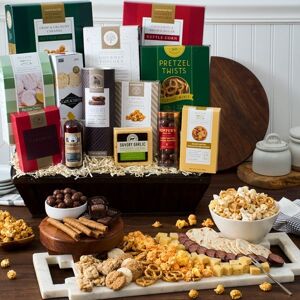 GourmetGiftBaskets.com Snack & Chocolate Gift Basket - Deluxe