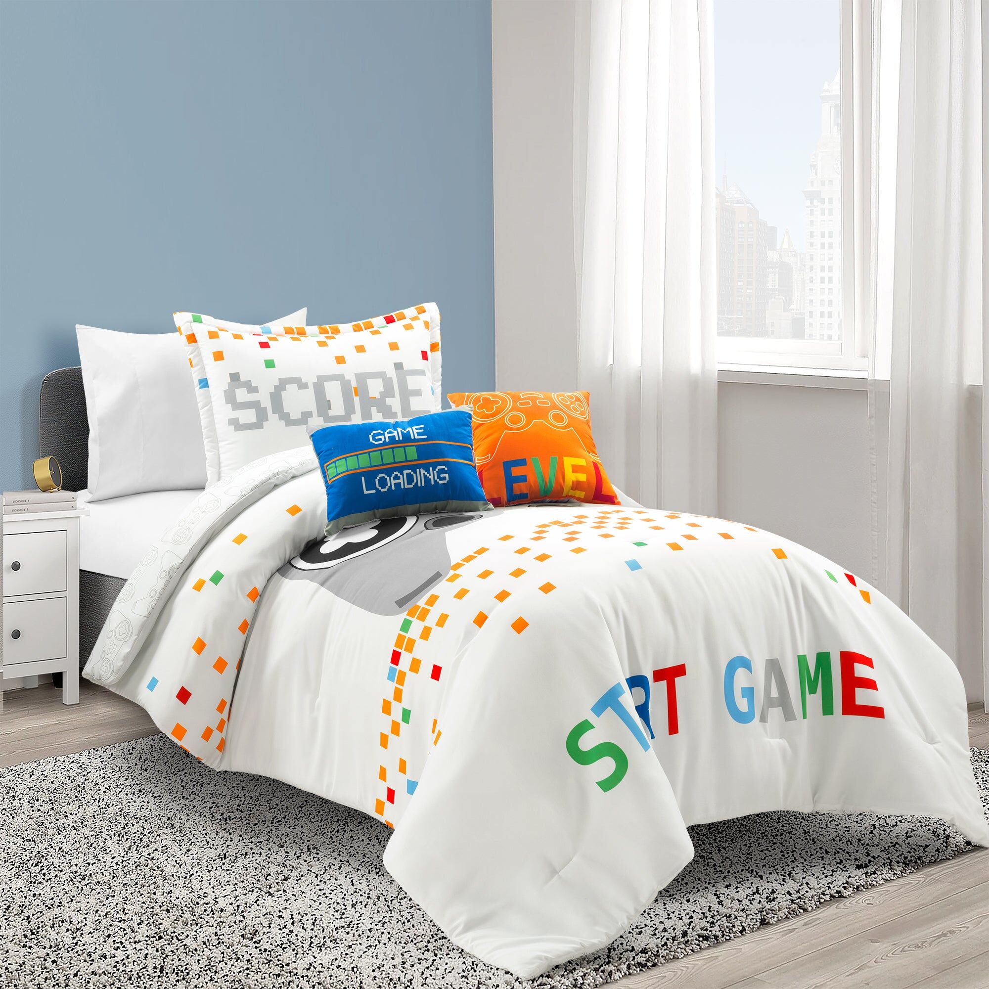 Lush Decor Video Games Reversible Oversized Comforter White 4Pc Set Twin