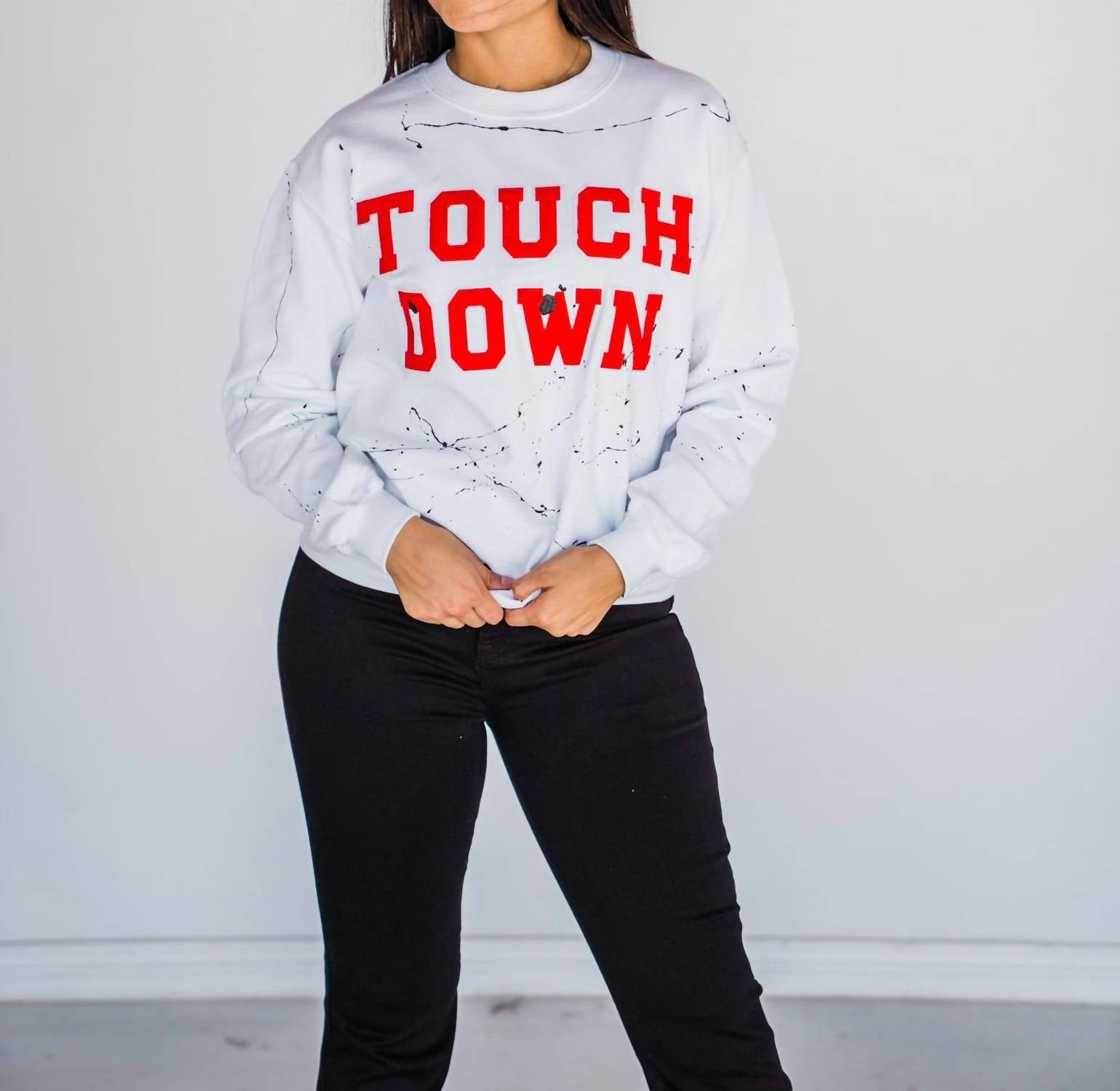 DISTRESSED VINTAGE Football Lover Crewneck In White Small female