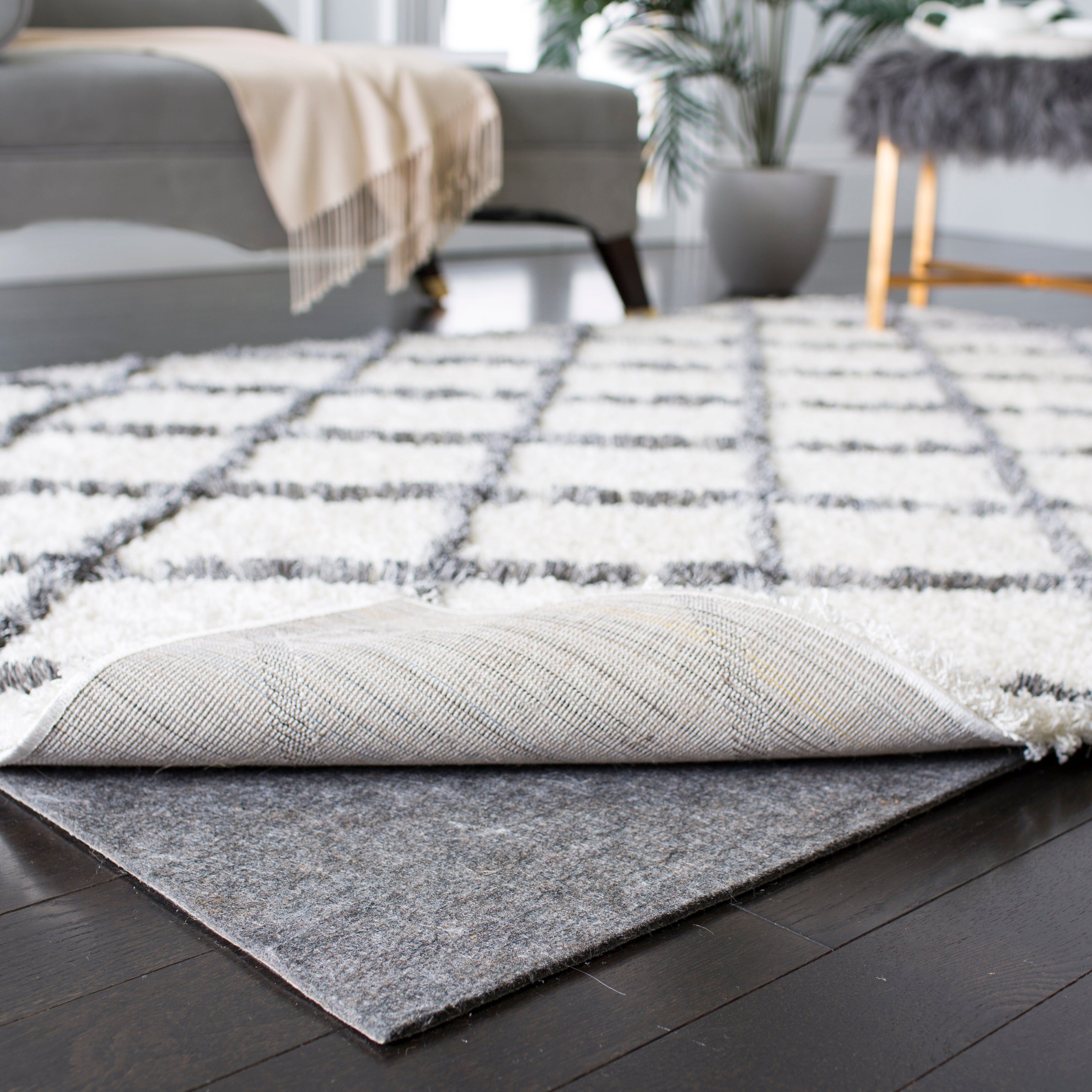 Safavieh Durable Hard Surface And Carpet Non-Slip Rug Pad