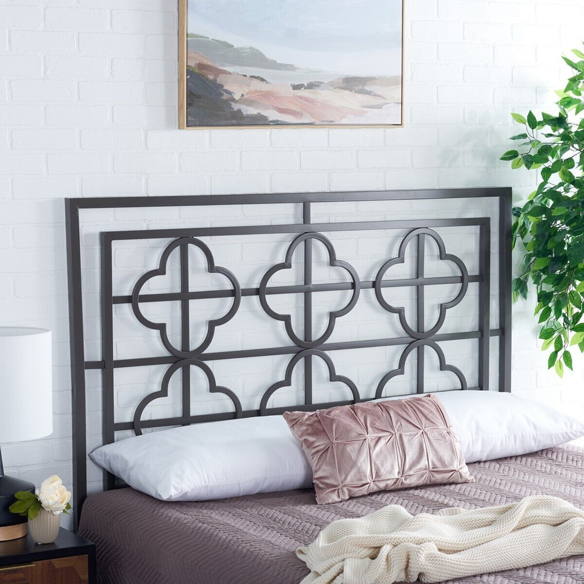 Safavieh Lucinda Queen Metal Headboard