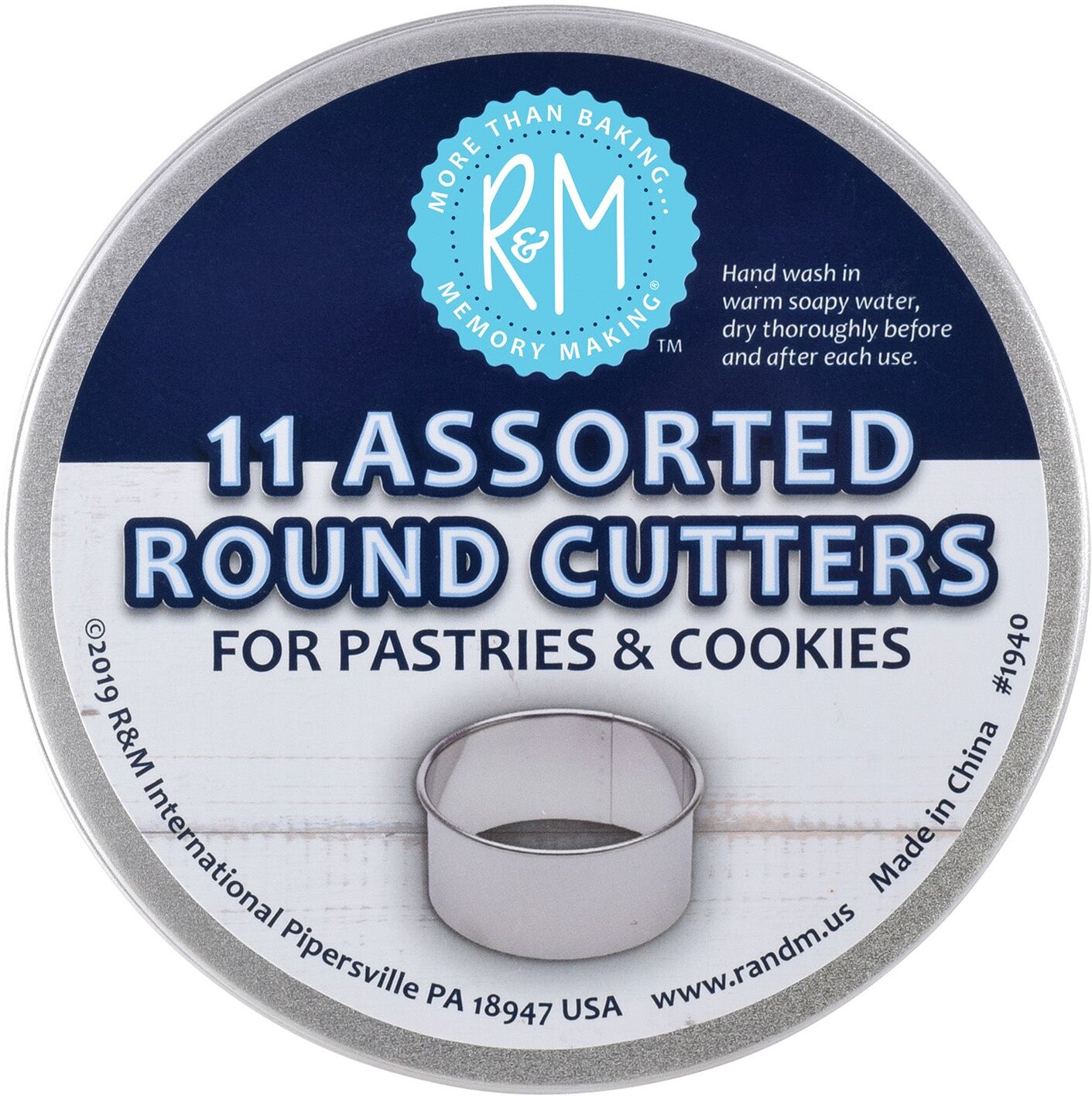 R & M International Plain Pastry Cutters Round 11 Piece Cookie Cutter Set