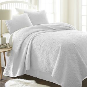 Queen Premium Damask Pattern Quilted Coverlet Set  - White