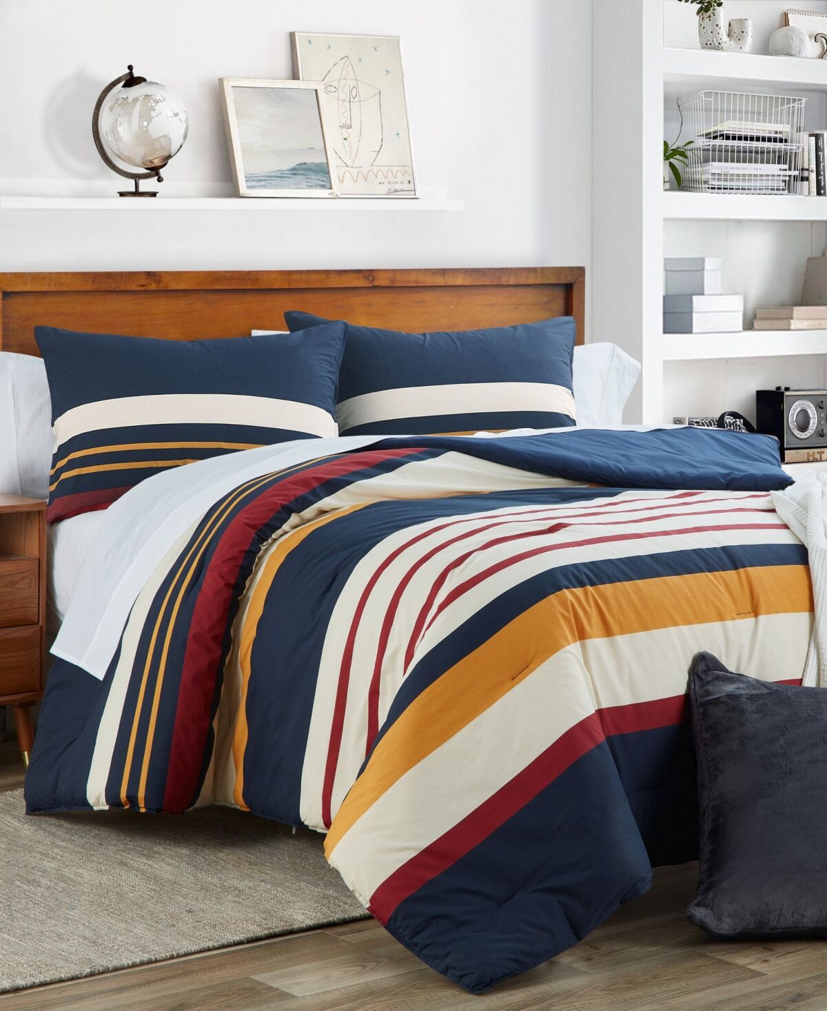 Nautica Closeout! Nautica Hollins Cotton Reversible 3 Piece Comforter Set, King - Navy