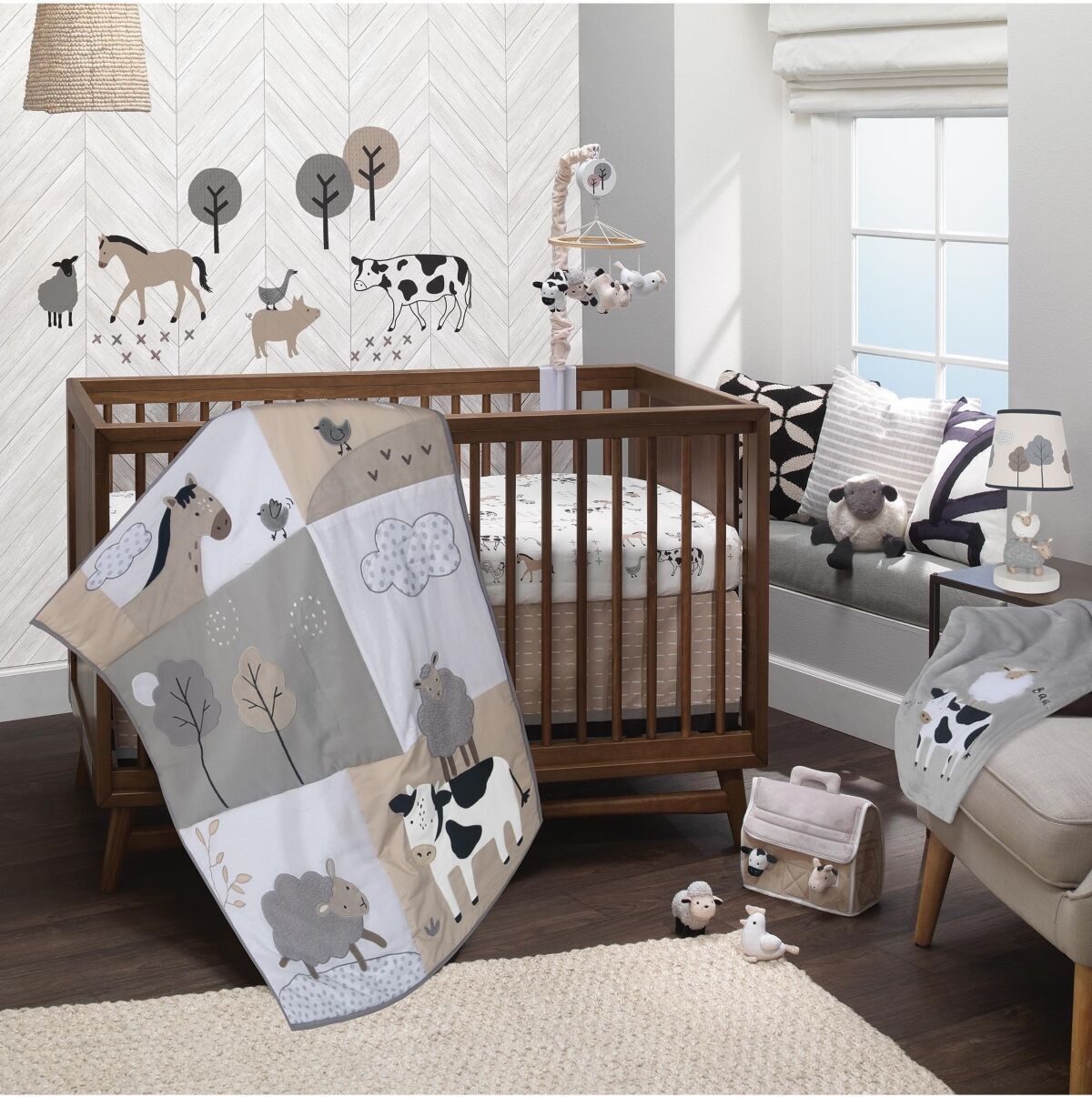 Lambs & Ivy Baby Farm Animals 5-Piece White/Taupe Baby Crib Bedding Set - White