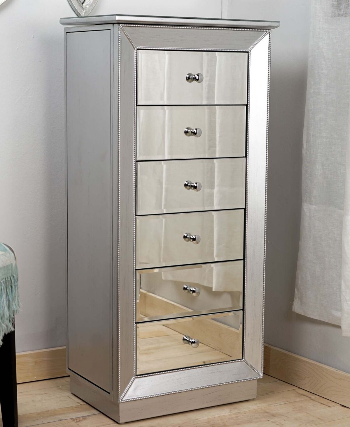 Hives & Honey Mia Leaf and Mirror Jewelry Armoire - Silver