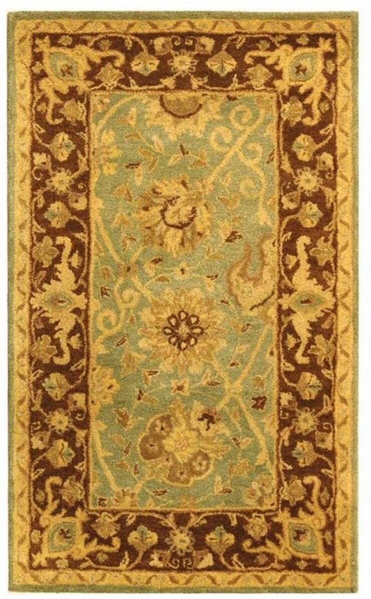 Safavieh Antiquity At21 Green 4' x 6' Area Rug - Green