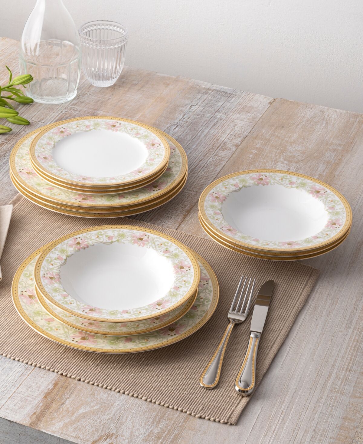 Noritake Blooming Splendor 12 Piece Set, Service For 4 - White and Pink