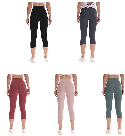 Womens Yoga Capris Leggings Sports slim short legging running fitness women&#039;s outdoor solid breathable pleated Pants C2911