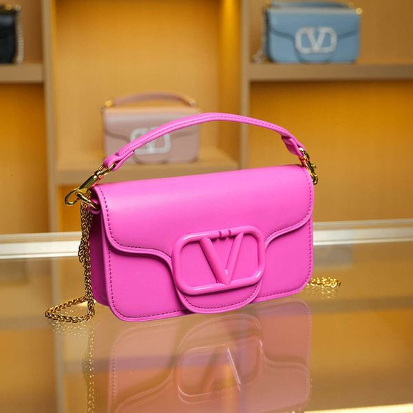 Shop design handbag wholesale retail Handheld Womens Bag 2024 Spring New Rose Red High Fashion Chain Shoulder