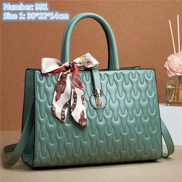 Whole ladies leather shoulder bags candy-colored embroidered thread fashion tote bag sweet little fresh printed bow handbag la212H