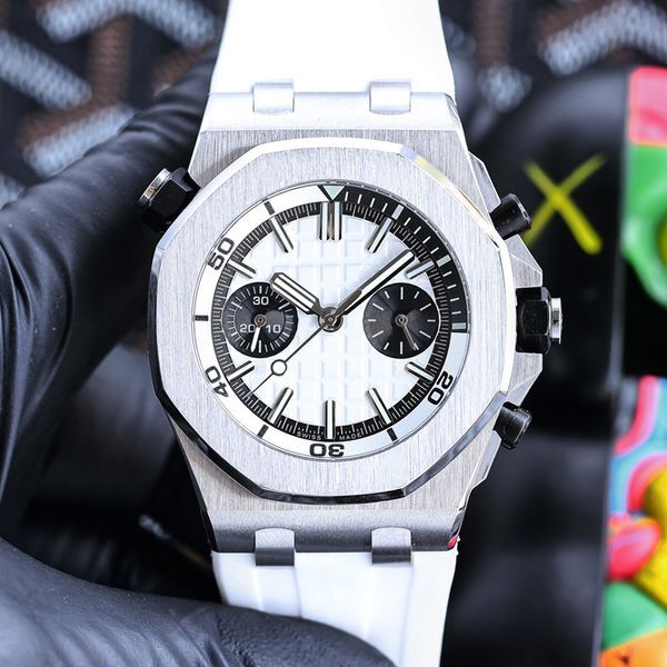 Watch Mens Watches Quartz Movement Watch Sports Wristwatch 45MM Soft Rubber Strap Sapphire Waterproof Orologio di lusso Multiple Colours Wristwatches
