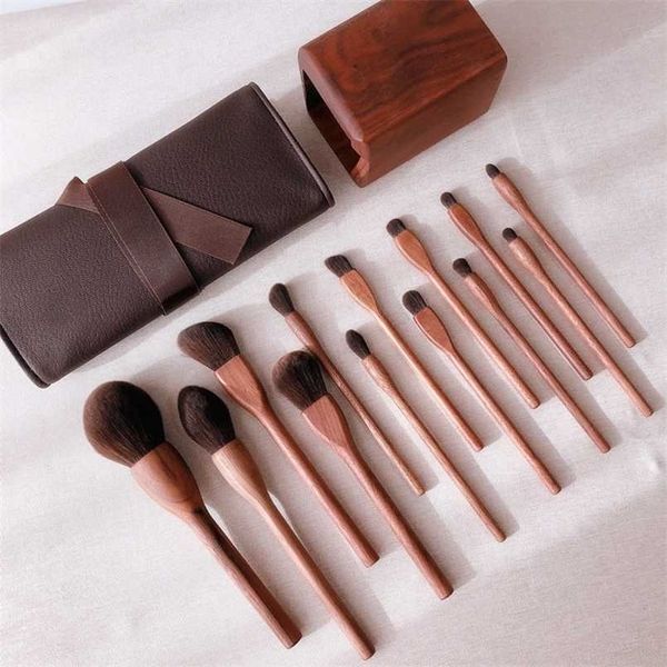 Black Walnut Makeup Brushes Set High Quality Cosmetic Powder Blush Foundation Eye Shadow Smudge Make Up Brush Beauty Tools 211119