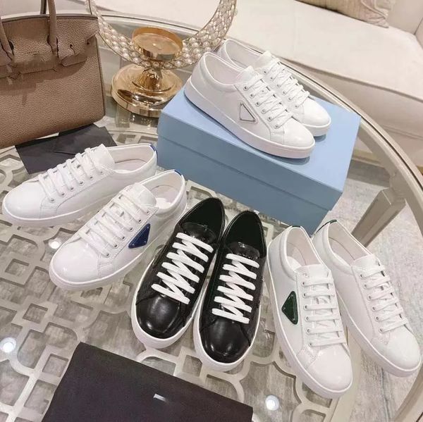 Casual Shoes latest shoes sneakers fashion catwalk small white shoe couple models relaunch elegant and generous cowhide mixed sheepskin tpu bottom size 35-45