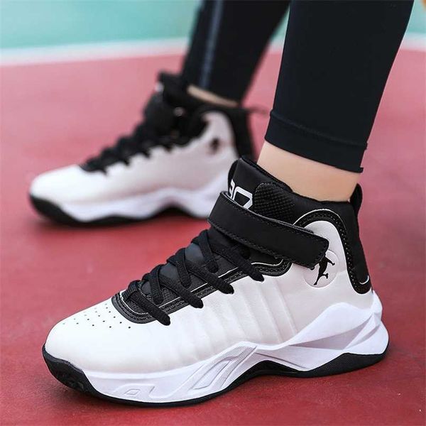 Sport Kids Sneakers Boys Casual Shoes For Children Sneakers Girls Shoes Basketball Footwear Leather Anti-slippery Trainers 211022