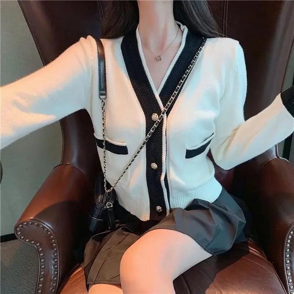 Dresses Women Korean Long Sleeve Tops Retro Vneck Slim Knitted Cardigan Casual Simplicity Office Lady Sweater Unique Fashion Jacket