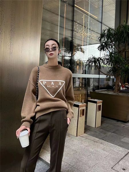 Women Designer Sweater Jacket Woman Sweaters Womens Round Neck Stripe Knit Letter Knitted Long Sleeved Cardigan Fashion Casual Knitwear Shirts