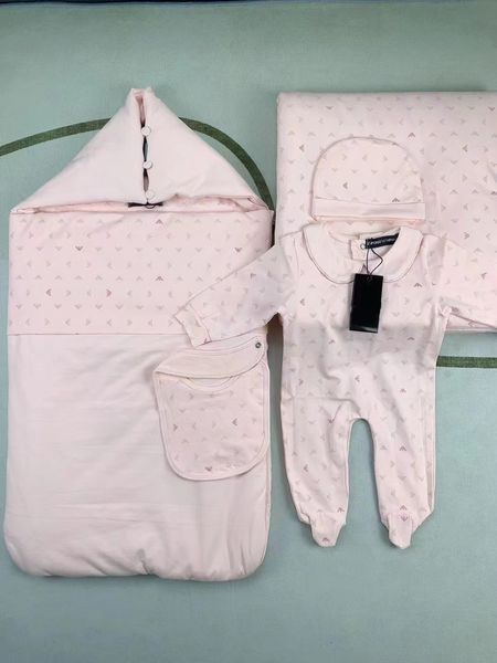 Designer Baby onesie, Bib burp Clothing Set Baby Tights Luxury Jumpsuit Cotton Jumpsuit Boys and Girls Jumpsuit Baby Quilt 5PCS R36