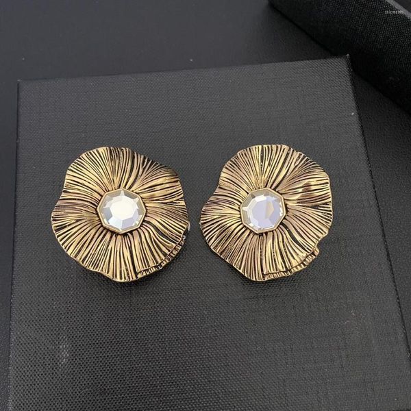 Backs Earrings European And American Vintage Flower Ear Clip