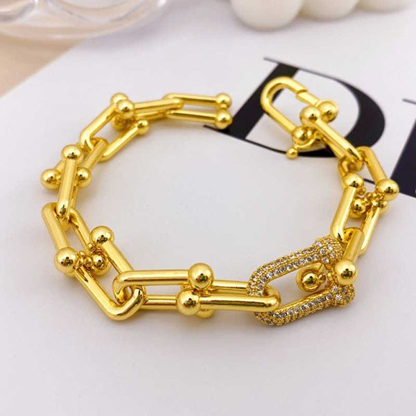 Internet celebrity Home shaped interlocking horseshoe bracelet Korean personalized bamboo joint micro diamond inlay light luxury and smooth hand jewelry for men