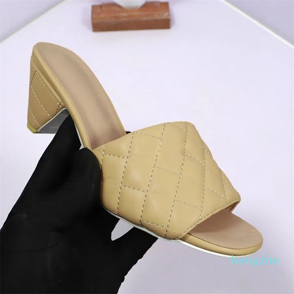 Woman Slippers Sandals Stylish Metal Decor Classic Plaid Fashion Classics Sandal Women Slipper shoes