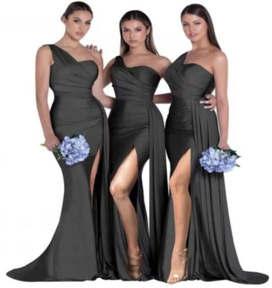 2023 Sexy Split Side Green Country Style Wedding Bridesmaid Dresses Spandex Satin Mermaid Bridesmaid Gowns Party Prom Robe GW02134416479