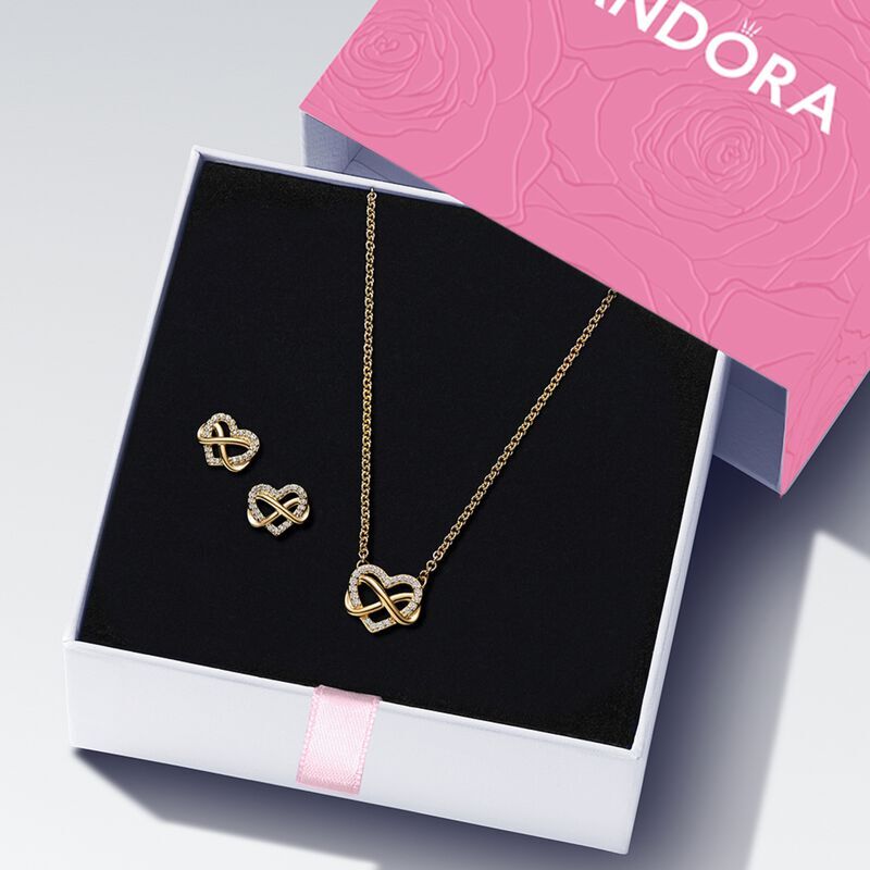 Pandora Sparkling Infinity Heart Jewellery Gift Set