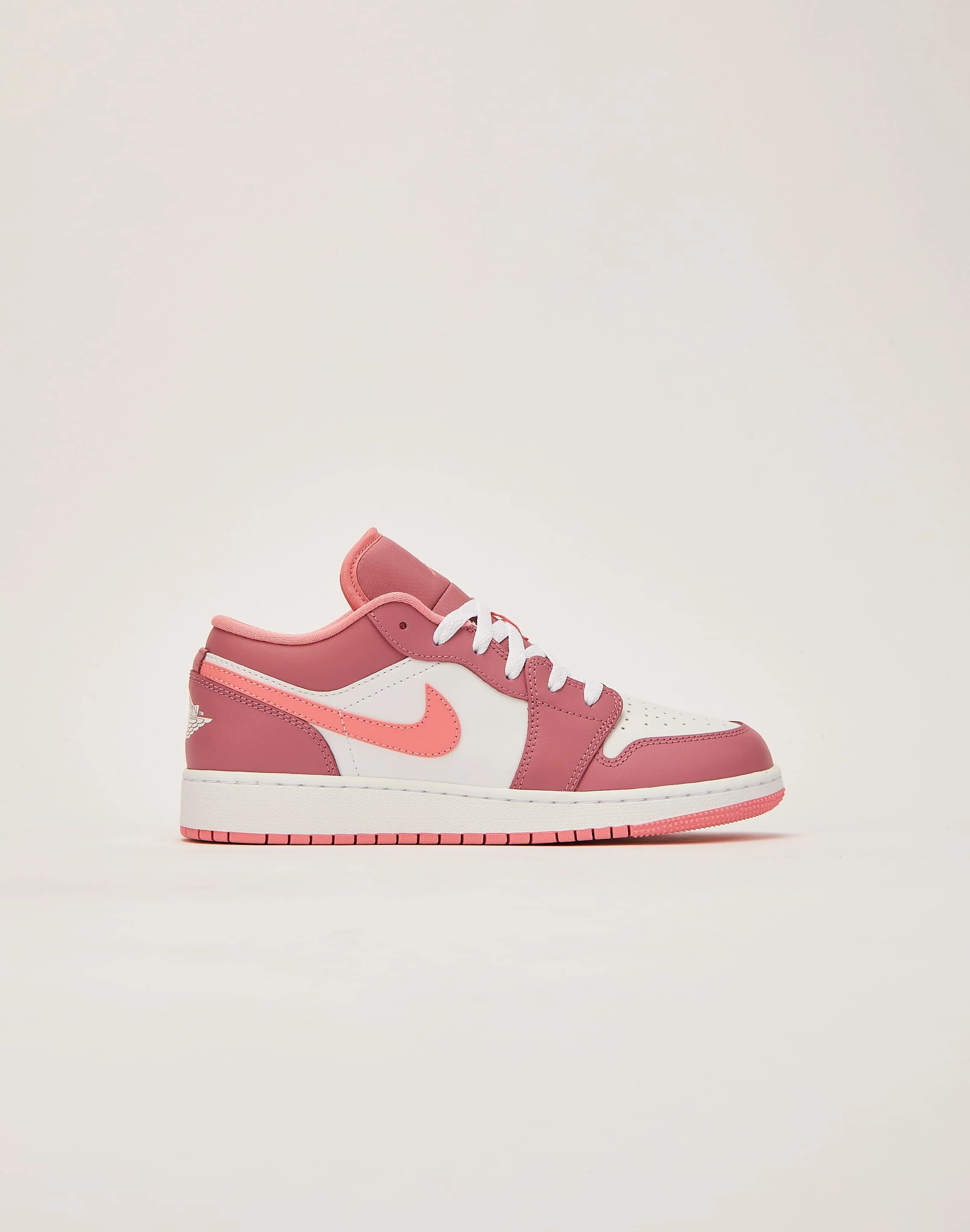 Jordan Air Jordan 1 Low Grade-School  - Size: 6