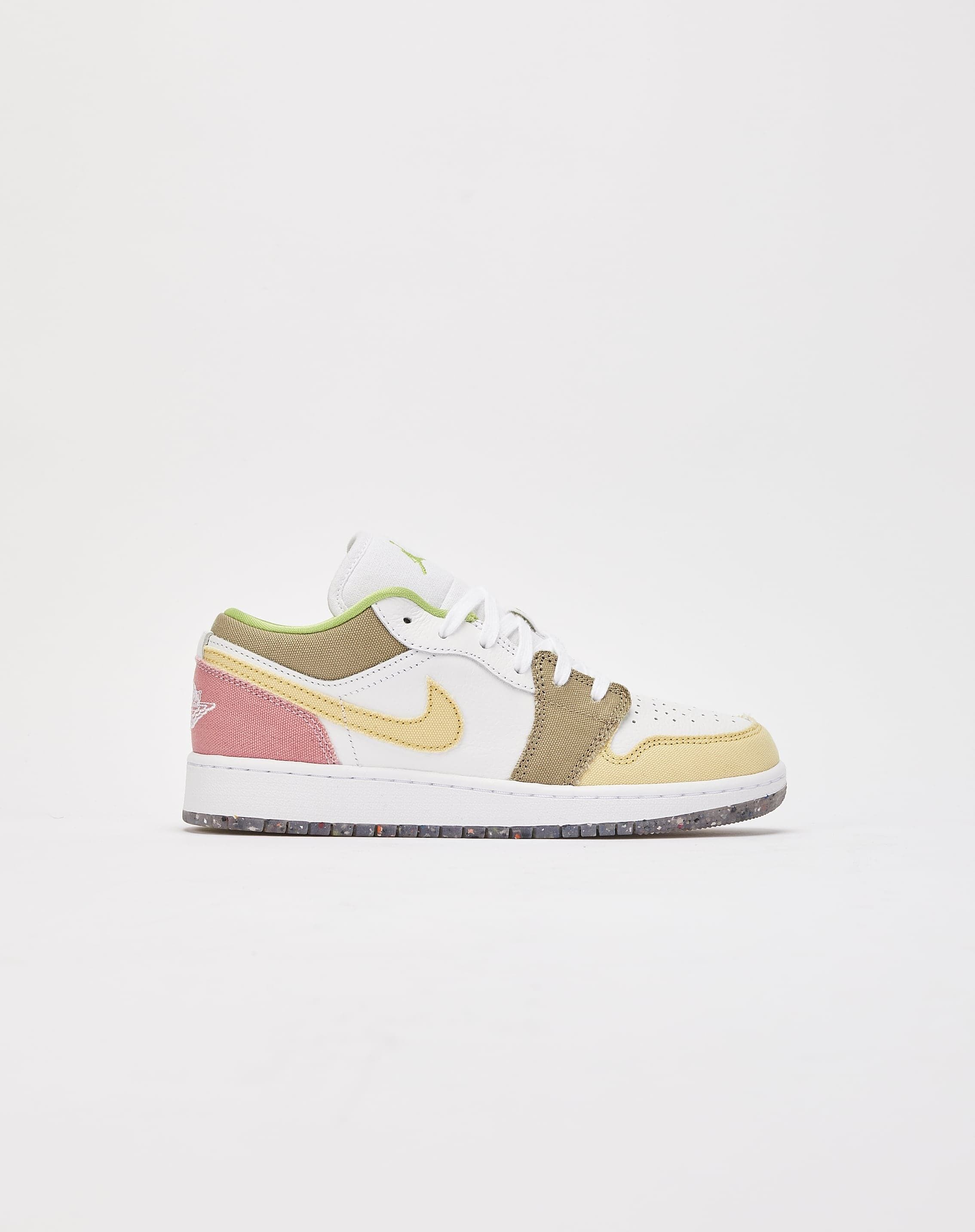 Jordan Air Jordan 1 Low Grade-School  - White - Size: 7