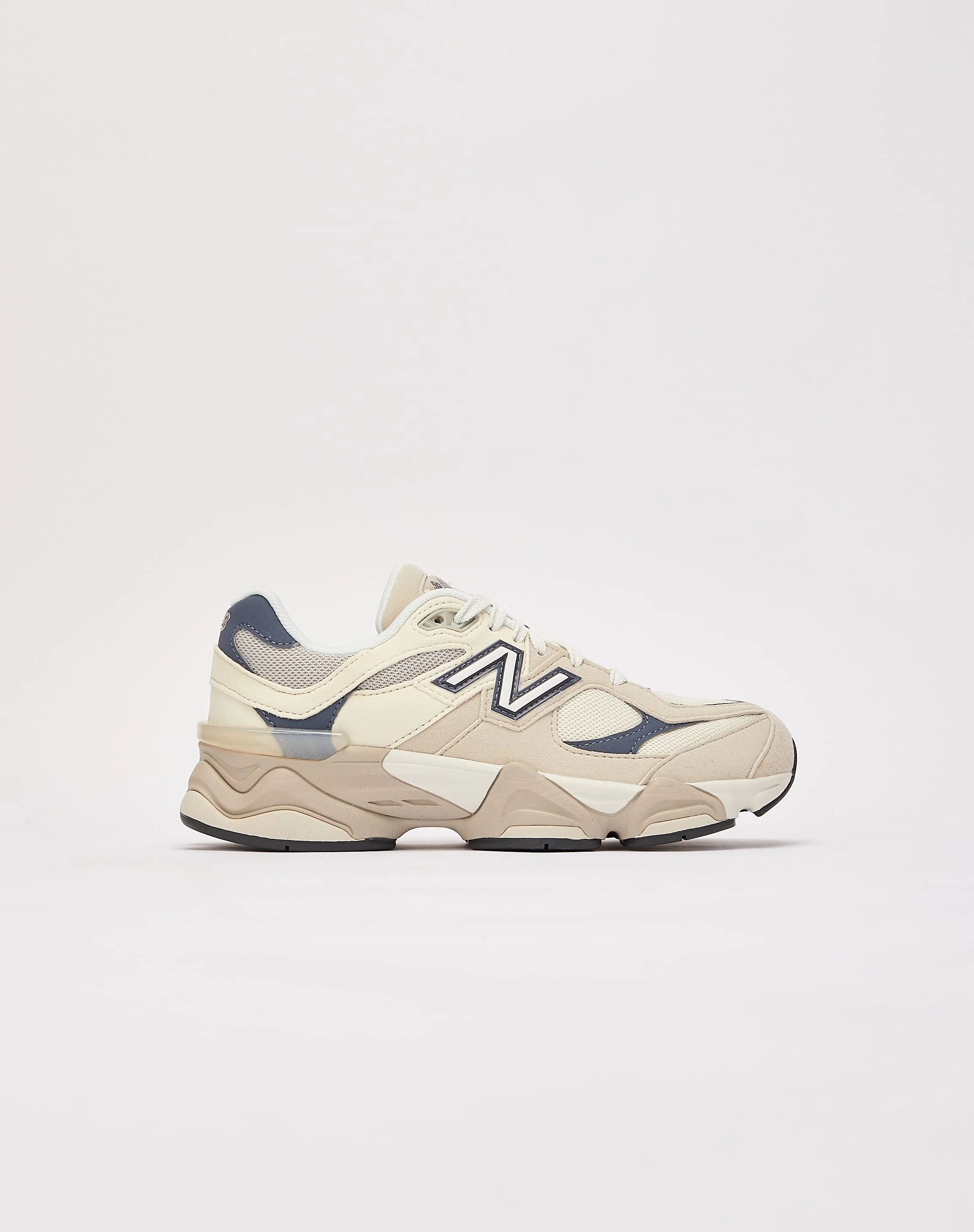 New Balance 9060 Grade-School  - White - Size: 7