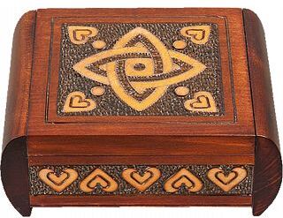 Enchanted World of Boxes Classic Celtic Knot - Secret Box