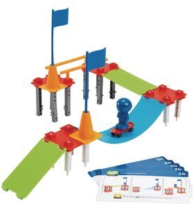 Engineering And Design Skate Park  43 piece set by Learning Resources