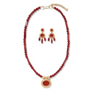 The Metropolitan Museum of Art Classical Carnelian Pendant Necklace and Chandelier Earrings Set