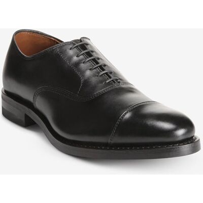 Allen Edmonds Park Avenue Cap-toe Oxford Dress Shoe with Dainite Sole in Black Leather, size 6.0 C Allen Edmonds Park Avenue Cap-toe Oxford Dress Shoe with Dainite Sole in Black Leather, size 6.0 C