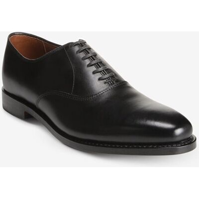 Allen Edmonds Carlyle Plain-toe Oxford Dress Shoe in Black Leather, size 8.0 D Allen Edmonds Carlyle Plain-toe Oxford Dress Shoe in Black Leather, size 8.0 D