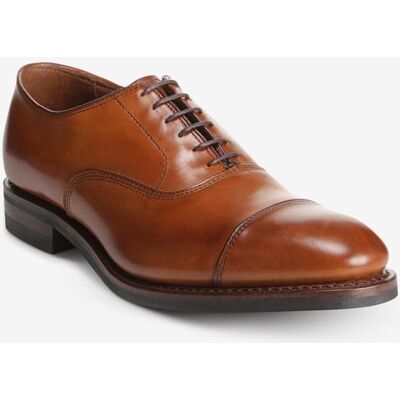 Allen Edmonds Park Avenue Cap-toe Oxford Dress Shoe with Dainite Sole in Walnut Brown Leather, size 8.0 D Allen Edmonds Park Avenue Cap-toe Oxford Dress Shoe with Dainite Sole in Walnut Brown Leather, size 8.0 D