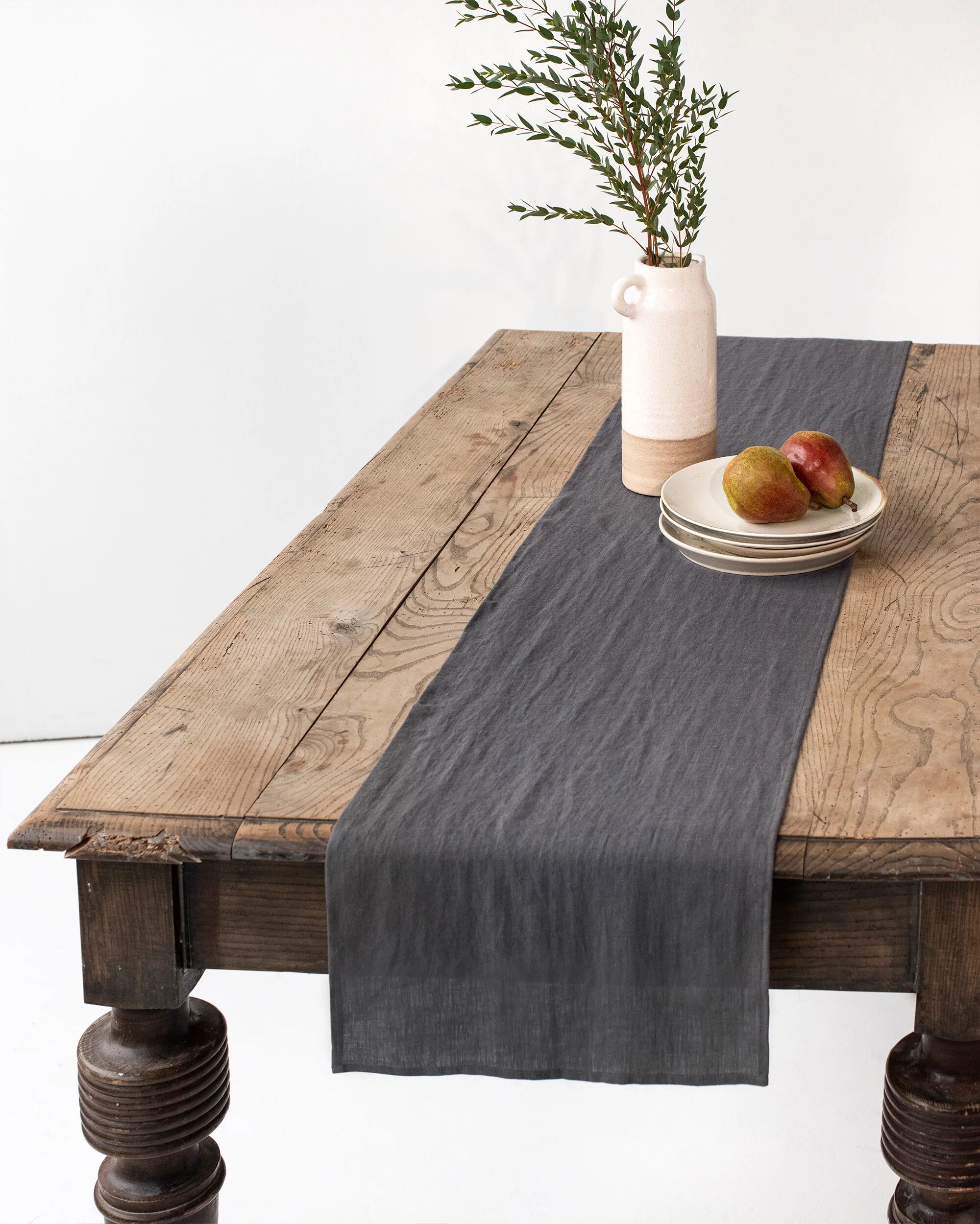 MagicLinen Linen table runner in Charcoal gray - 16x59" / 40x150 cm