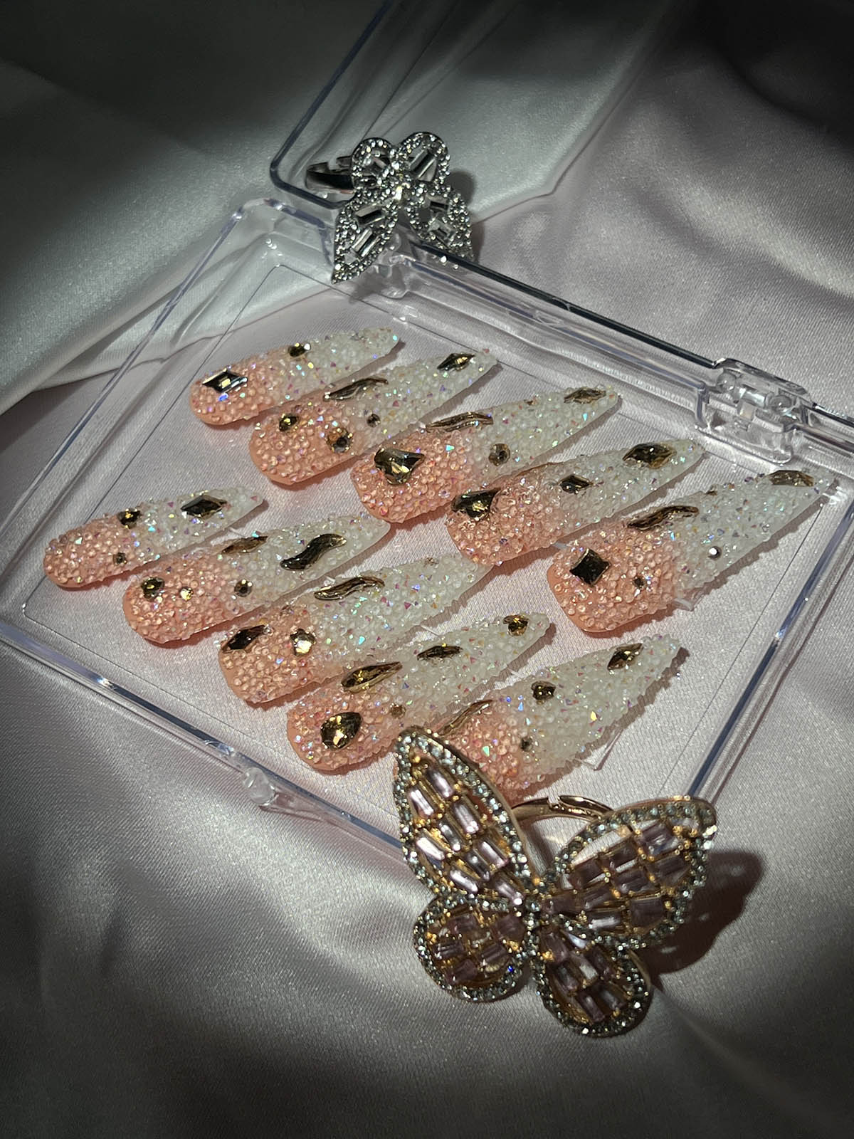 Mew Mews Fashion Ombre Crystal Stilleto Handmade Press On Nails
