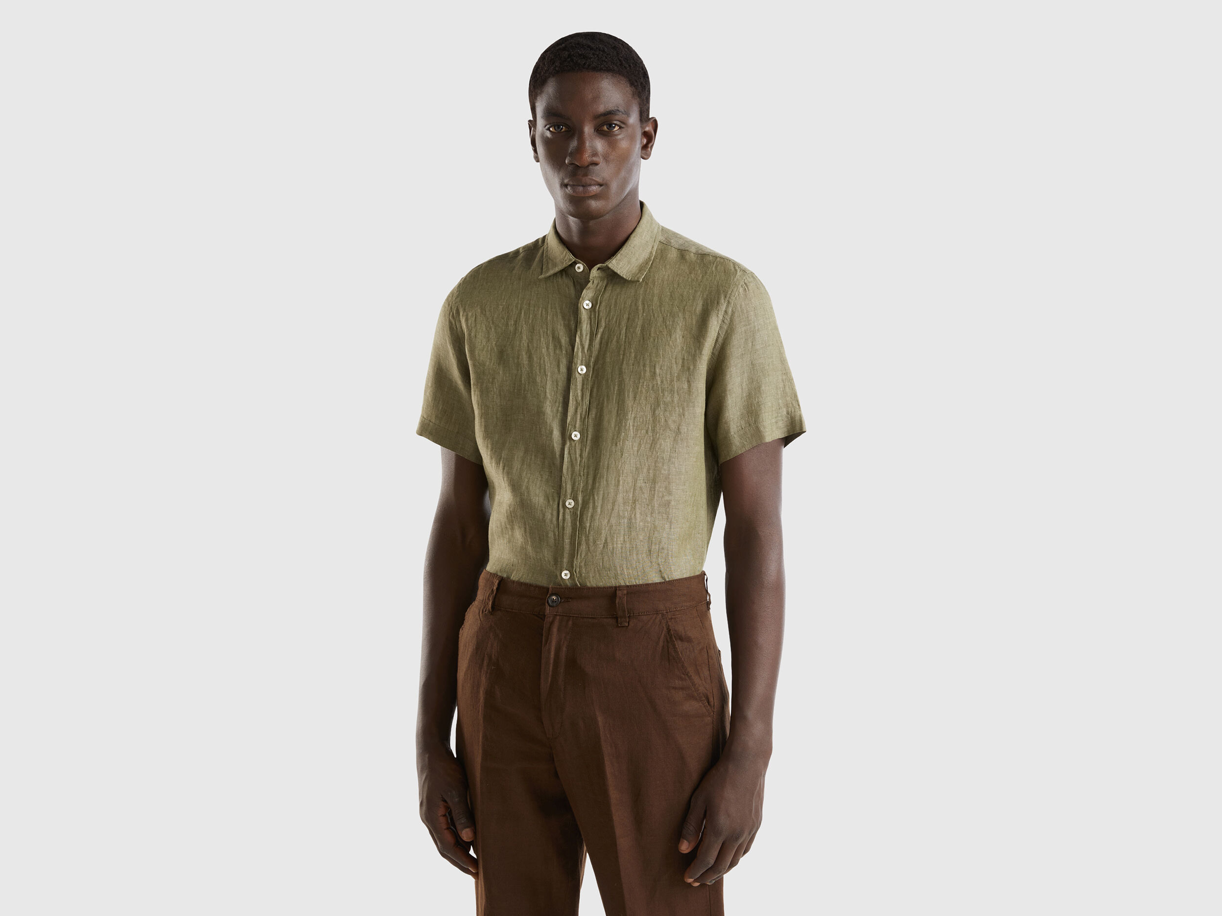 United Benetton, 100% Linen Short Sleeve Shirt, size XL, Military Green, Men
